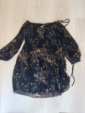 Wilfred Black Floral Elastic Waist Off-Shoulder Dress
